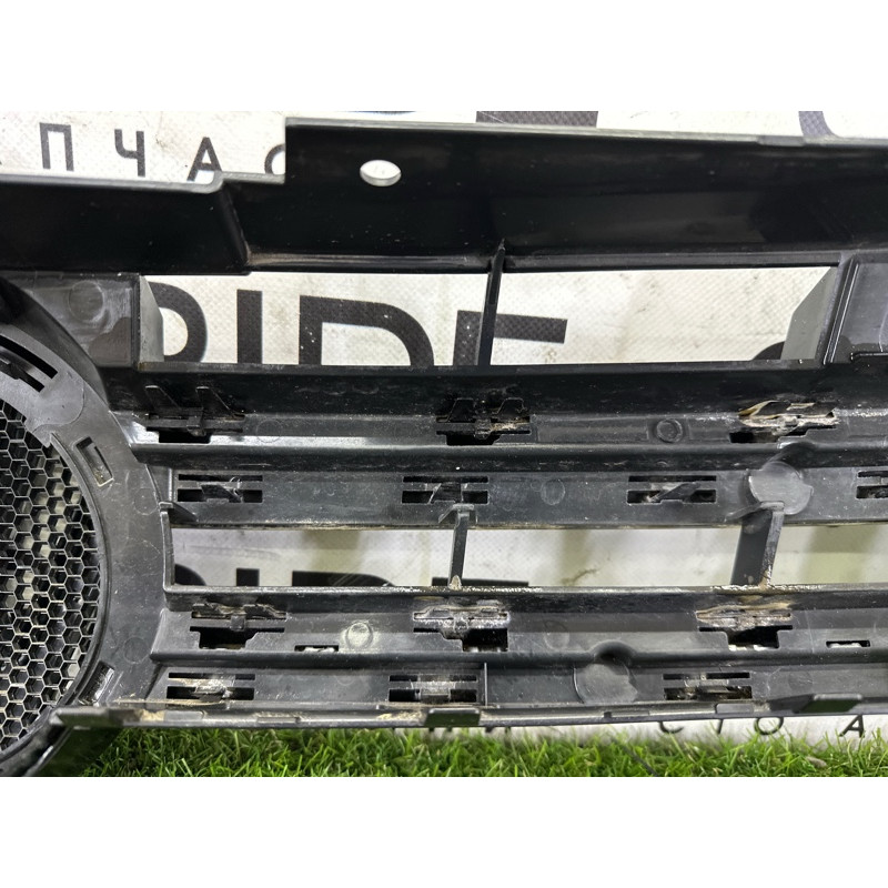 Решетка радиатора (наружные элементы кузова) Volkswagen Touareg NF 2011 3.6 7P6853651AZLL