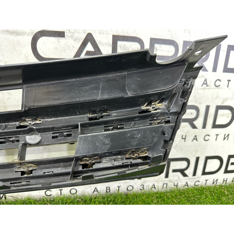 Решетка радиатора (наружные элементы кузова) Volkswagen Touareg NF 2011 3.6 7P6853651AZLL