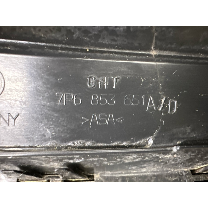 Решетка радиатора (наружные элементы кузова) Volkswagen Touareg NF 2011 3.6 7P6853651AZLL