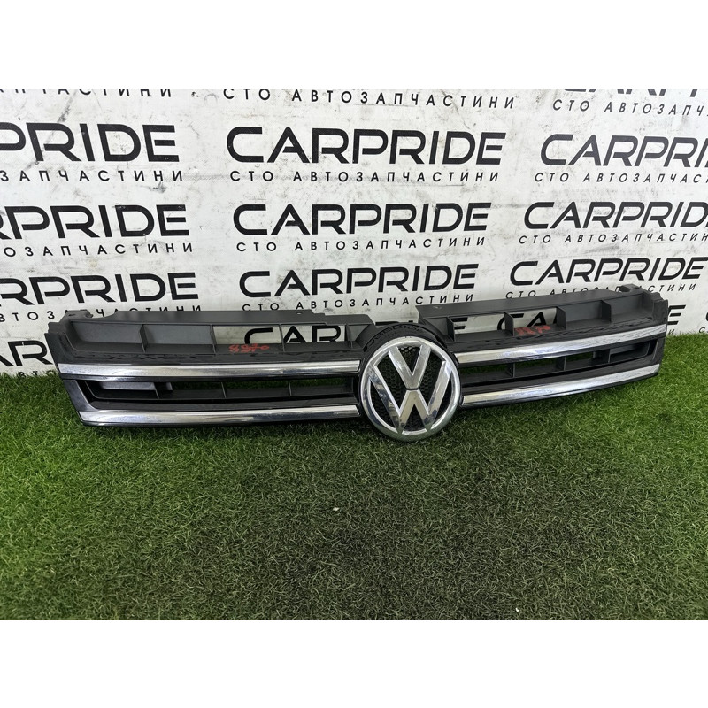 Решетка радиатора (наружные элементы кузова) Volkswagen Touareg NF 2013 3.6 7P6853651AZLL
