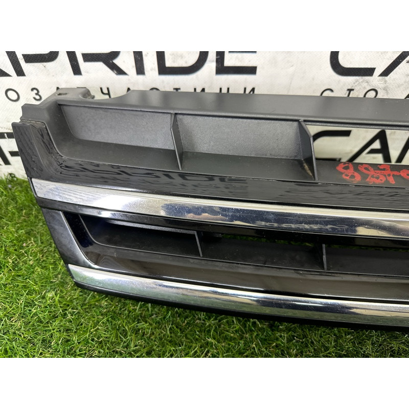 Решетка радиатора (наружные элементы кузова) Volkswagen Touareg NF 2013 3.6 7P6853651AZLL