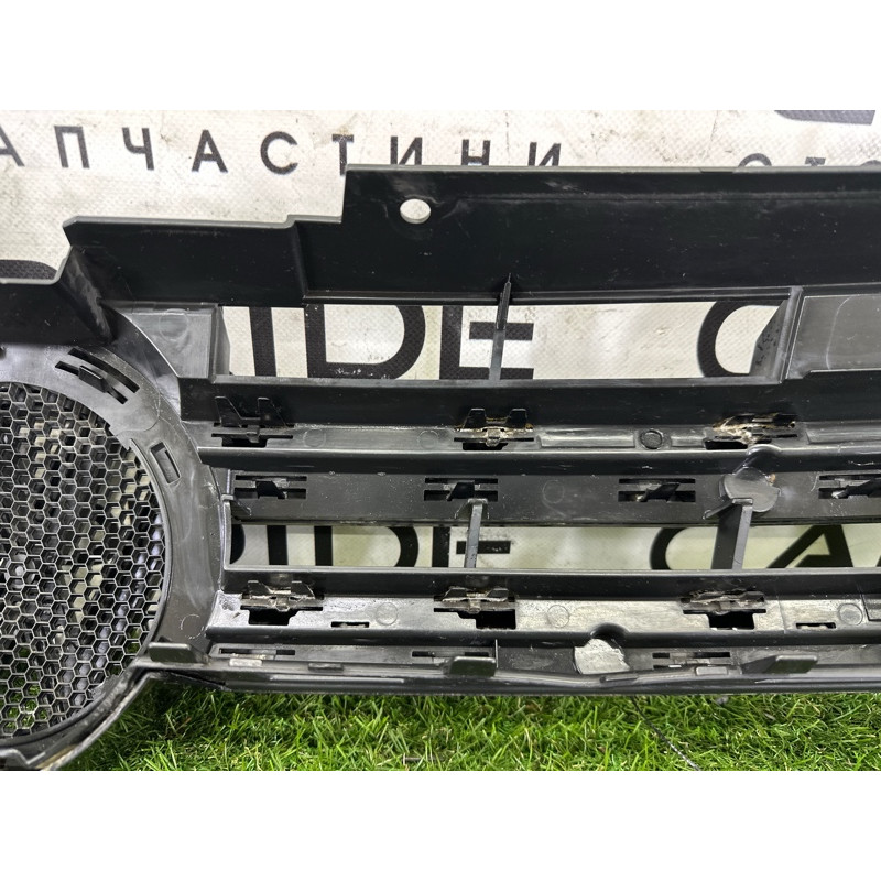 Решетка радиатора (наружные элементы кузова) Volkswagen Touareg NF 2013 3.6 7P6853651AZLL