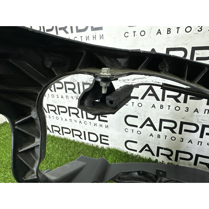 Телевизор (передняя часть кузова) (наружные элементы кузова) LAND ROVER Range Rover L405 2016 5.0 LR034200