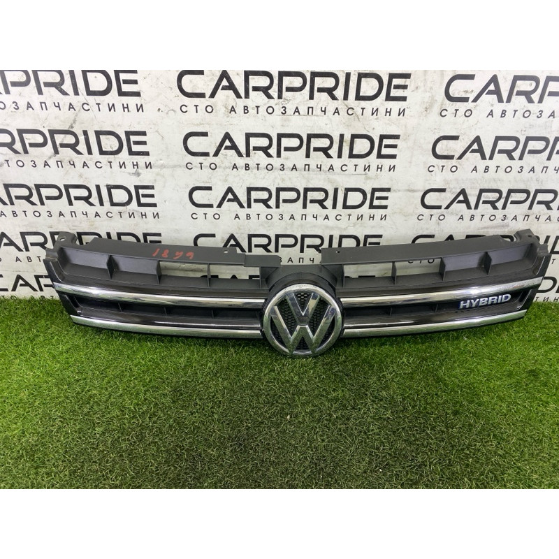 Решетка радиатора (наружные элементы кузова) Volkswagen Touareg NF 2013 3.0 Hybrid 7P6853651AZLL
