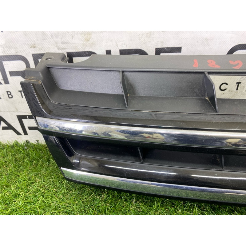 Решетка радиатора (наружные элементы кузова) Volkswagen Touareg NF 2013 3.0 Hybrid 7P6853651AZLL