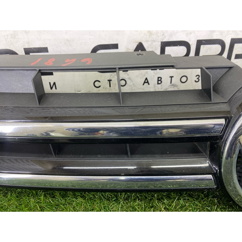 Решетка радиатора (наружные элементы кузова) Volkswagen Touareg NF 2013 3.0 Hybrid 7P6853651AZLL