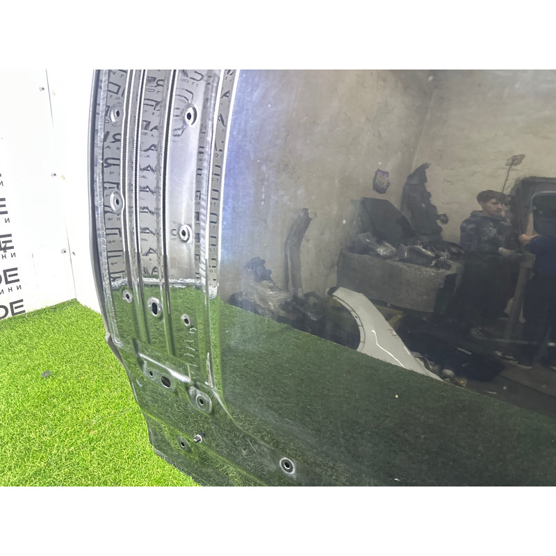 Двері голі (наружные элементы кузова) LAND ROVER Range Rover L405 2016 5.0 LR036400