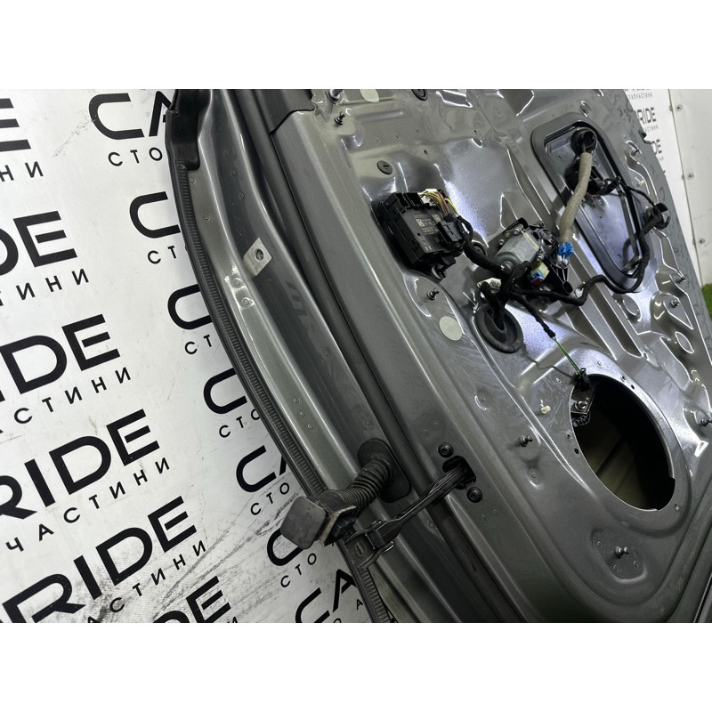 Дверь (наружные элементы кузова) AUDI Q7 4M 2017 2.0 TFSI 4M0833052E