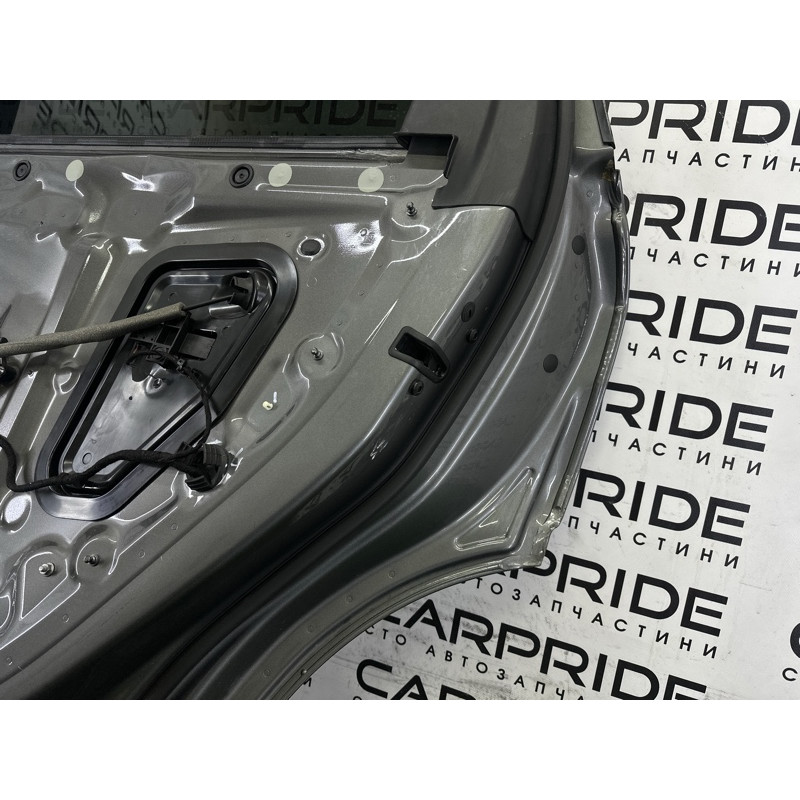 Дверь (наружные элементы кузова) AUDI Q7 4M 2017 2.0 TFSI 4M0833052E