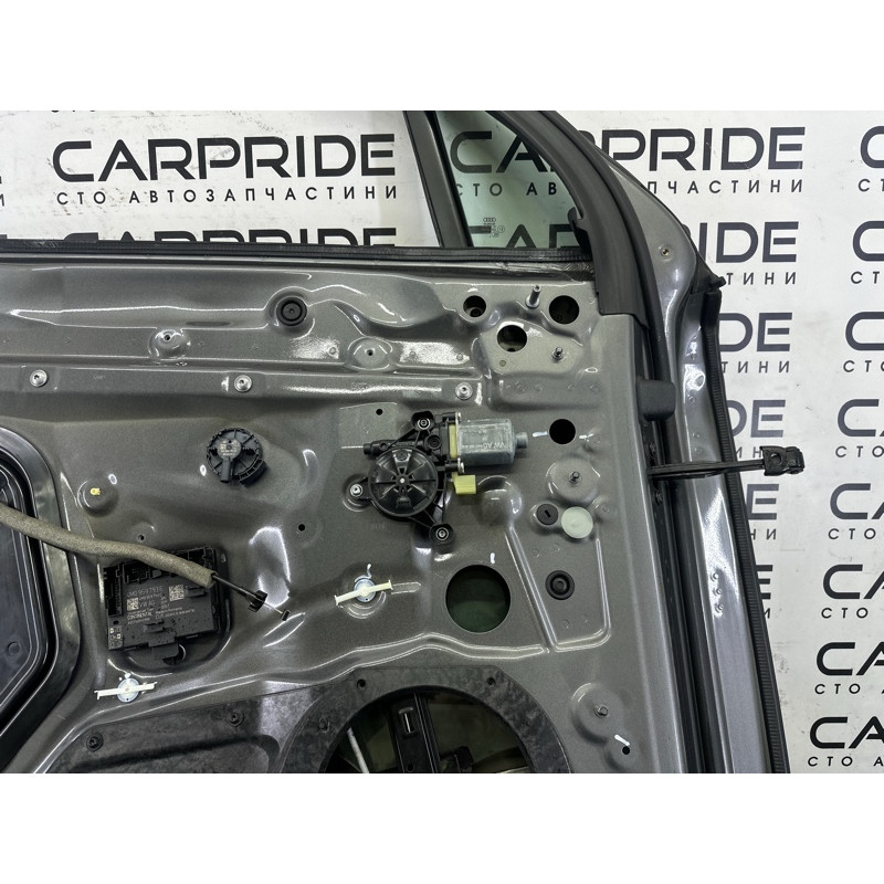 Дверь (наружные элементы кузова) AUDI Q7 4M 2017 2.0 TFSI 4M0831051F