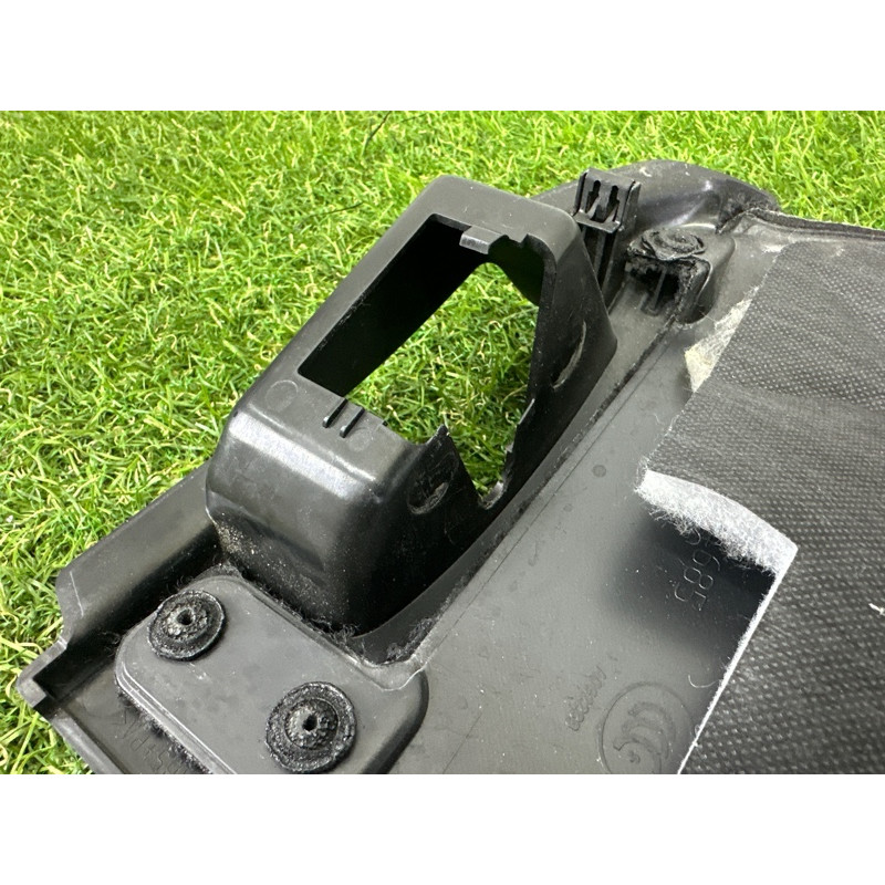 Обшивка крышки багажника (салон) LAND ROVER Range Rover L405 2016 5.0 LR036833