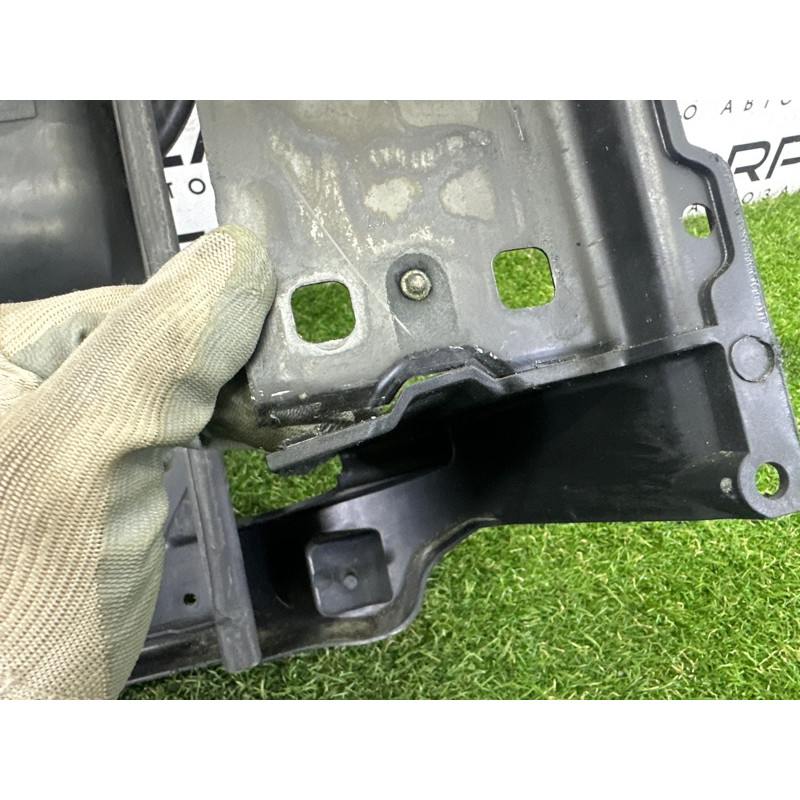 Телевизор (передняя часть кузова) (наружные элементы кузова) BMW 3-series E90 2010 3.0 N54 51647058594