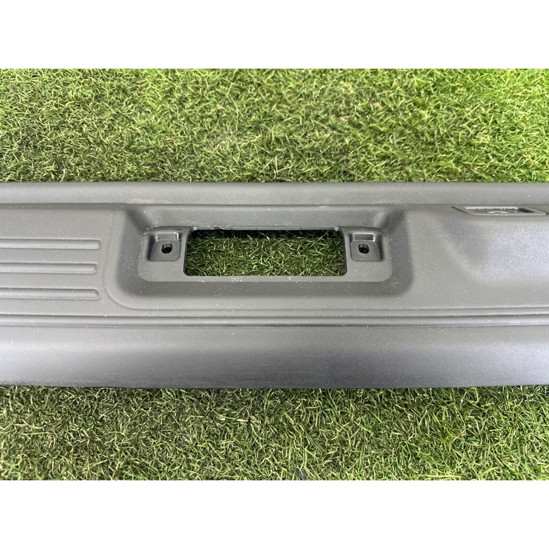 Обшивка крышки багажника (салон) LAND ROVER Range Rover L405 2016 5.0 LR038140