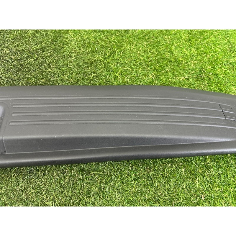 Обшивка крышки багажника (салон) LAND ROVER Range Rover L405 2016 5.0 LR038140