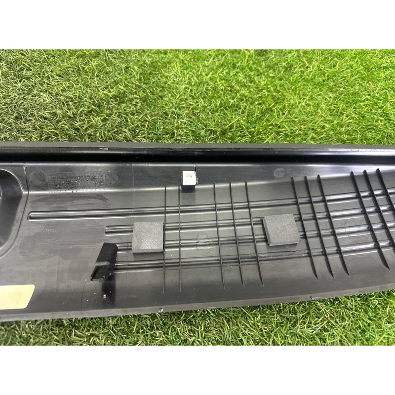 Обшивка крышки багажника (салон) LAND ROVER Range Rover L405 2016 5.0 LR038140