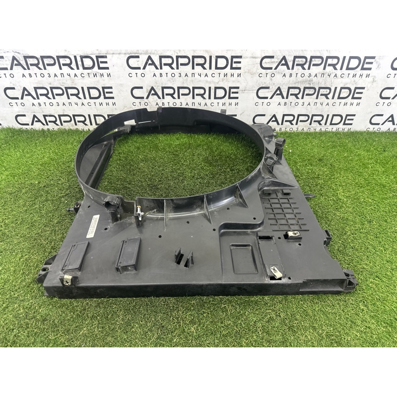 Диффузор радіатора (кузов и элементы) LAND ROVER Range Rover L405 2016 5.0 LR082989