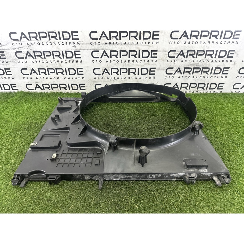 Диффузор радіатора (кузов и элементы) LAND ROVER Range Rover L405 2016 5.0 LR082989