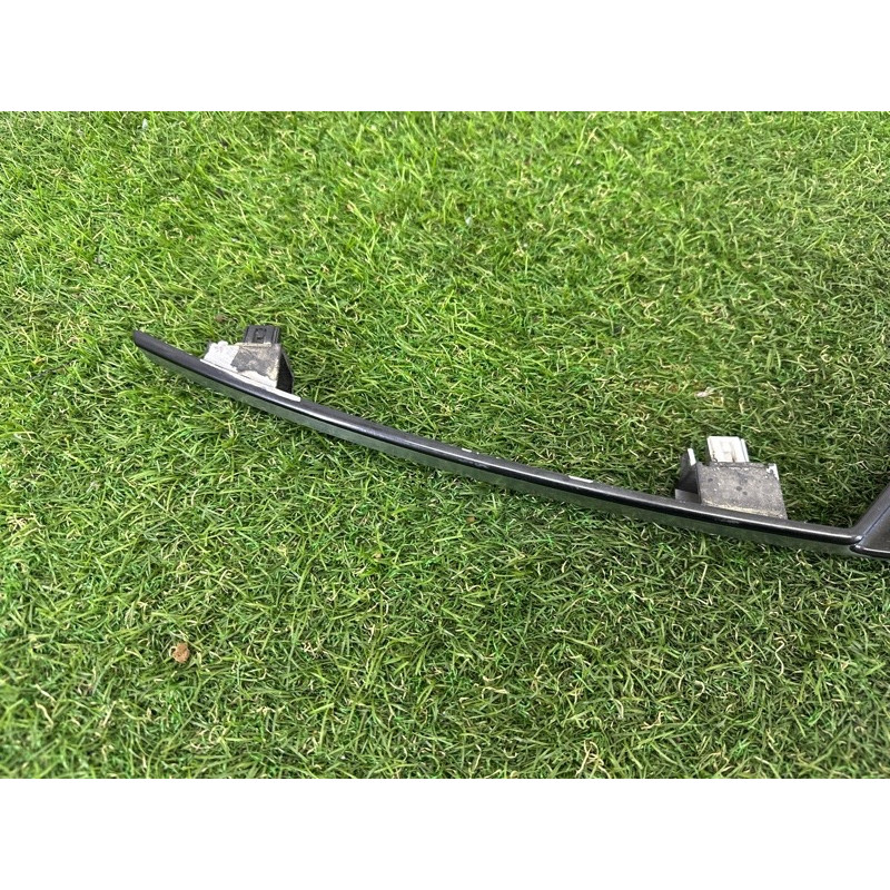 Накладка кришки багажника (кузов и элементы) LAND ROVER Range Rover L405 2016 5.0 LR048394