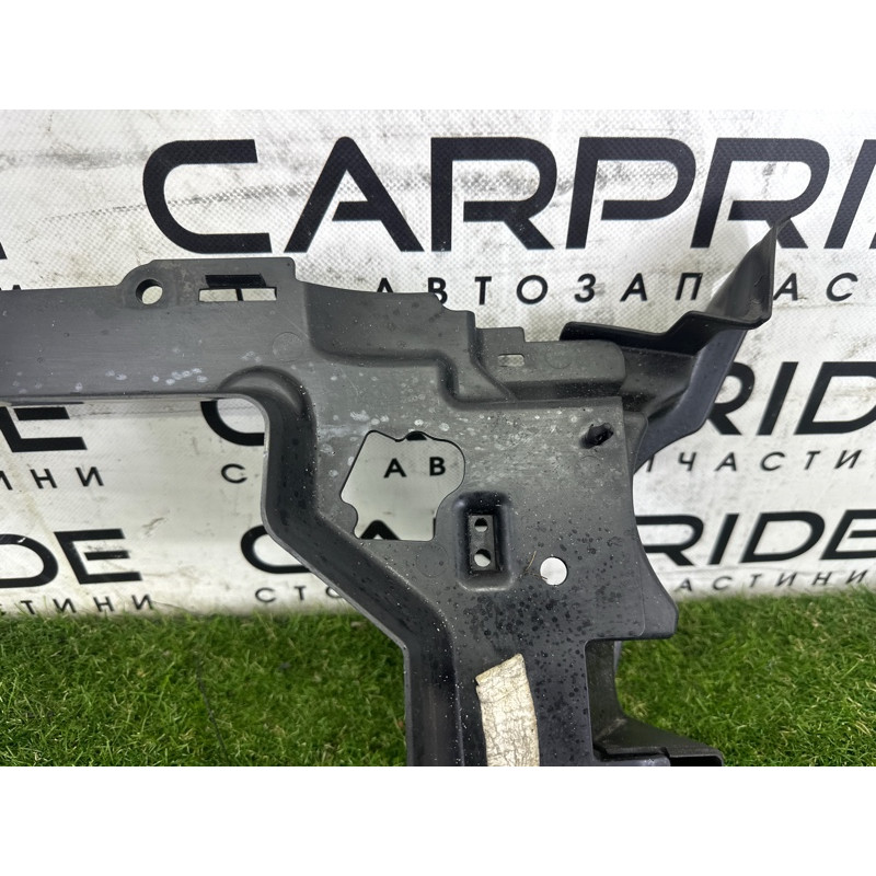 Диффузор радіатора (кузов и элементы) LAND ROVER Range Rover L405 2016 5.0 LR033414