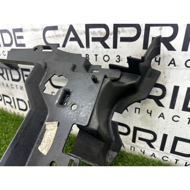 Диффузор радіатора (кузов и элементы) LAND ROVER Range Rover L405 2016 5.0 LR033414