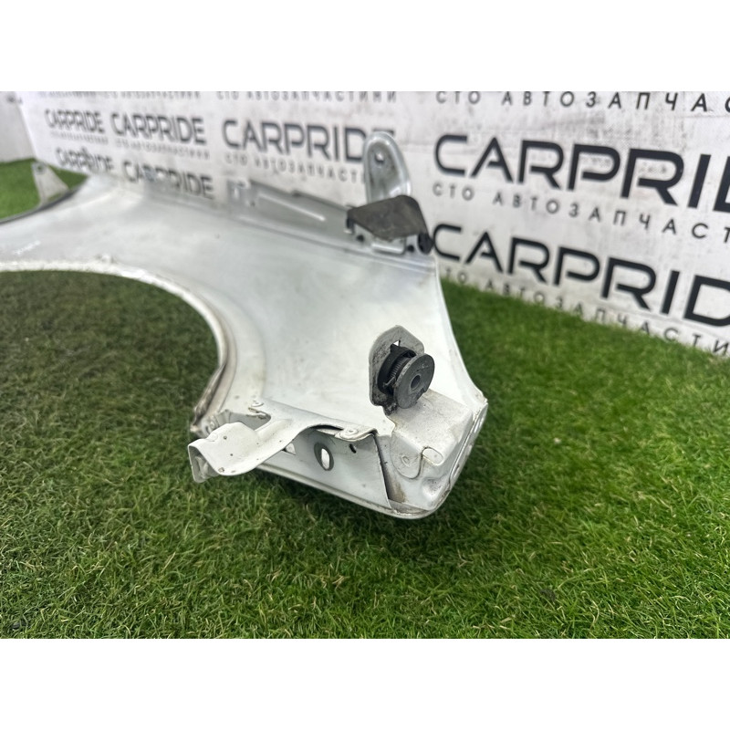 Крыло (наружные элементы кузова) AUDI A4 B9 2017 2.0 TFSI 8W0821105A