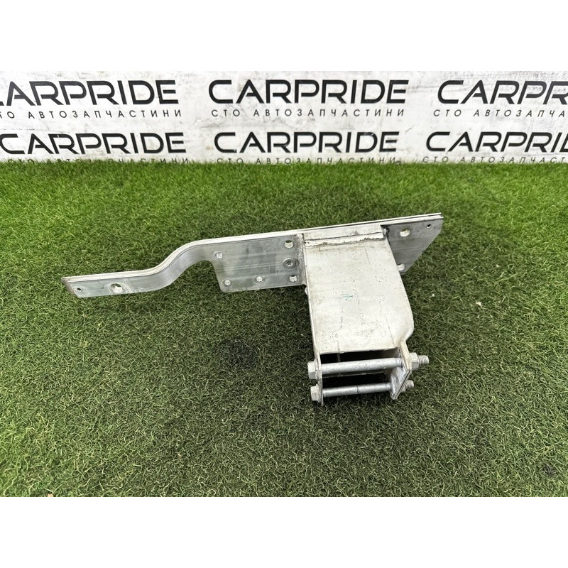 Кронштейн усилителя бампера (стекла и зеркала) BMW X5 F15 2015 4.4 51117325324