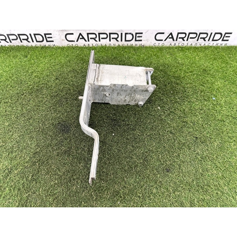 Кронштейн усилителя бампера (стекла и зеркала) BMW X5 F15 2015 4.4 51117325324