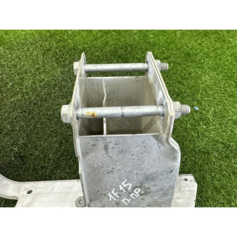 Кронштейн усилителя бампера (стекла и зеркала) BMW X5 F15 2015 4.4 51117325324