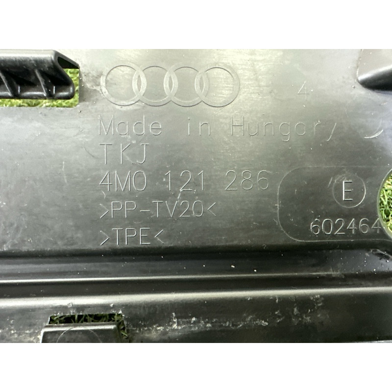 Повітропровід радіатора (кузов і елементи) AUDI Q7 4M 2017 3.0 TFSi 4M0121286E