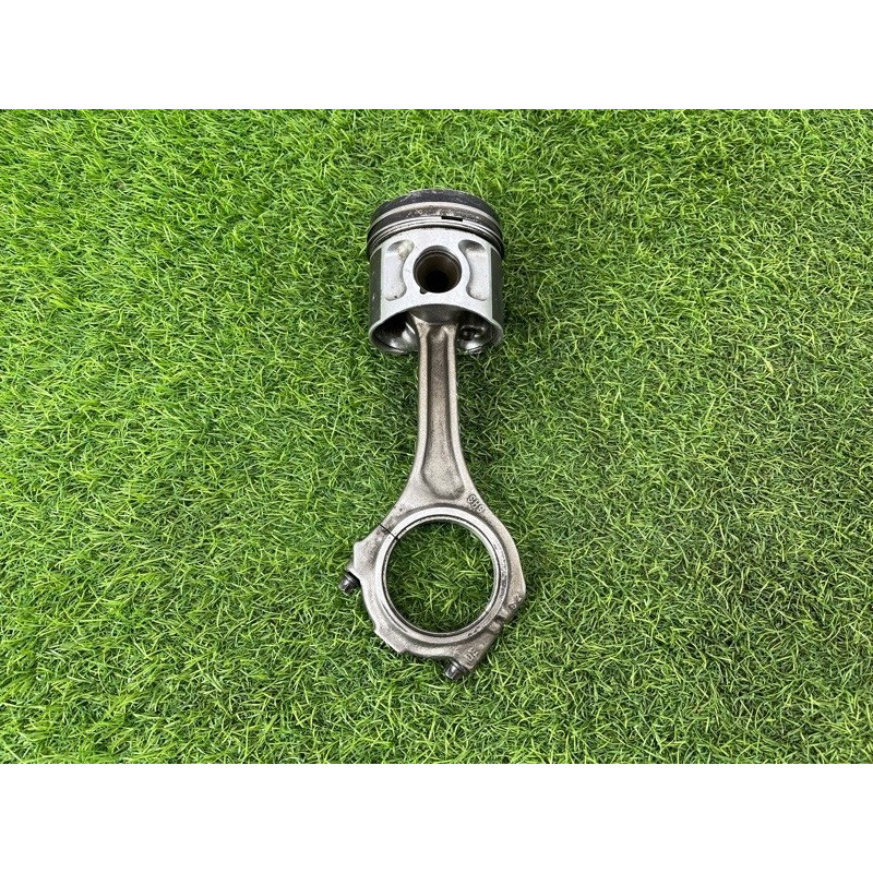 Поршень (двигатель и элементы) AUDI A6 C5 2001 2.5 AKE