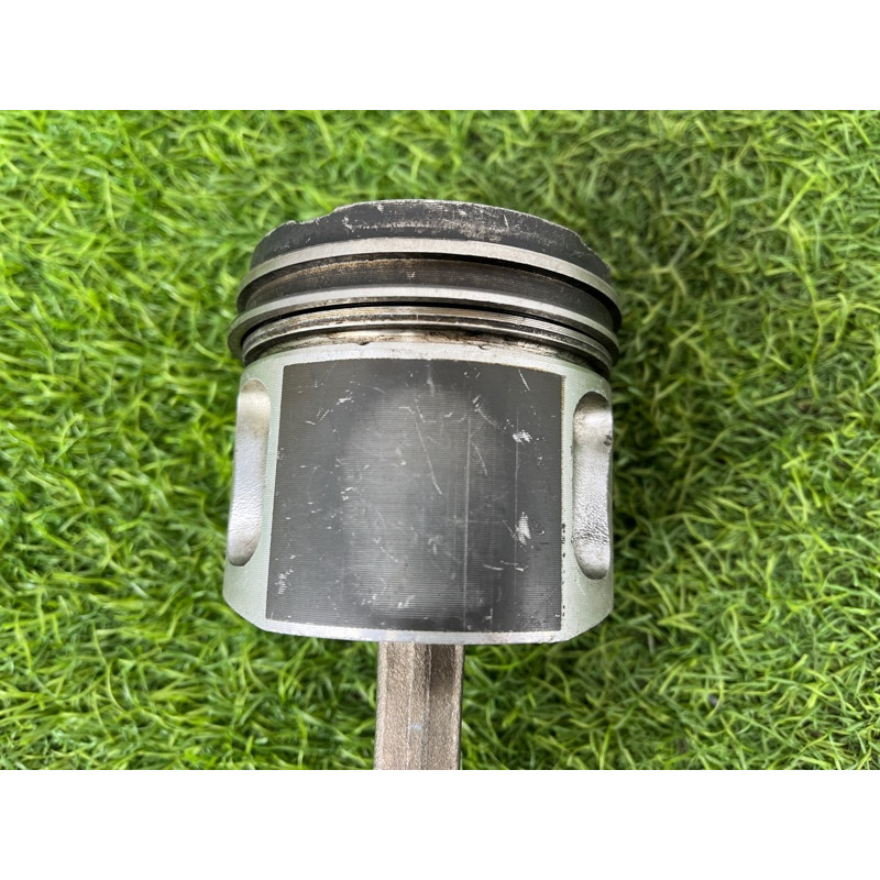 Поршень (двигатель и элементы) AUDI A6 C5 2001 2.5 AKE