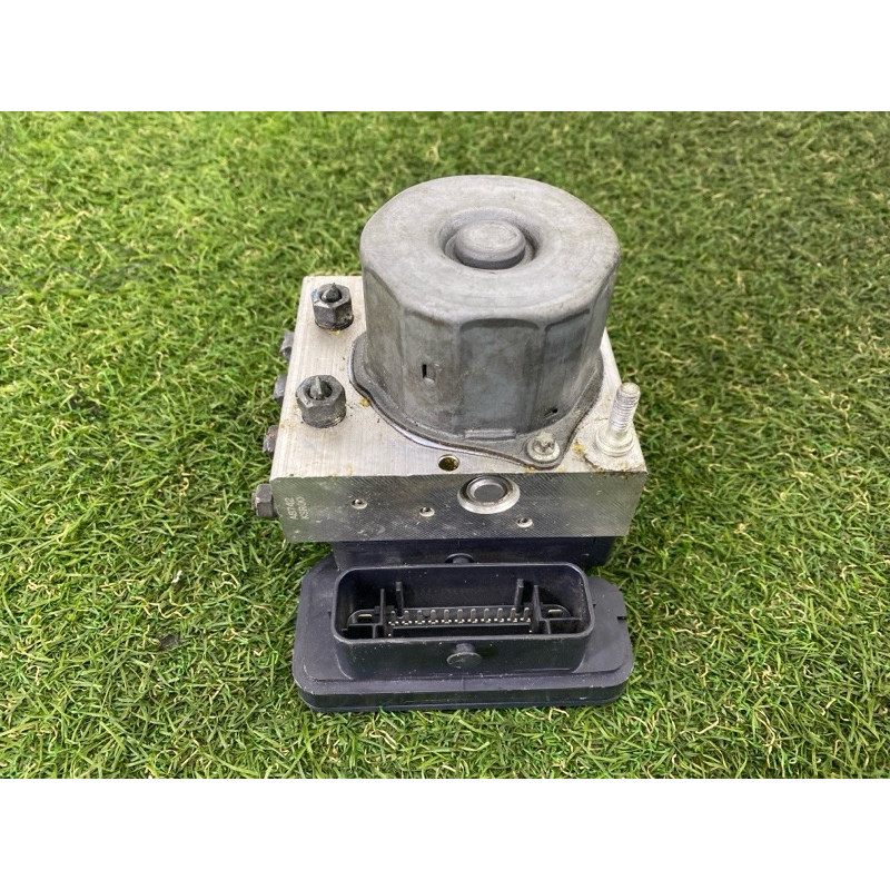 Блок abs (тормозная система) Subaru Forester SJ 2015 2.5 2265106452