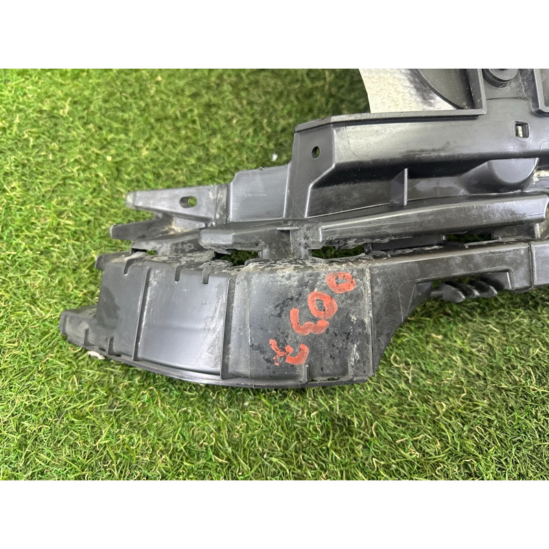 Кріплення бампера (кузов и элементы) LAND ROVER Range Rover L405 2016 5.0 LR076517