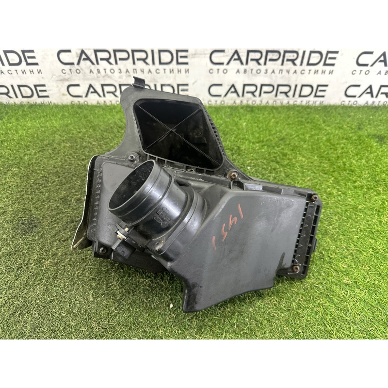 Корпус воздушного фильтра (впускная система) AUDI A4 B8 2013 2.0 TFSI 8K0133837BJ