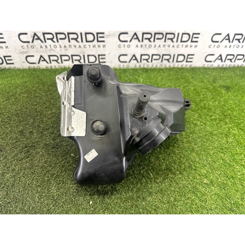 Корпус воздушного фильтра (впускная система) AUDI A4 B8 2013 2.0 TFSI 8K0133837BJ