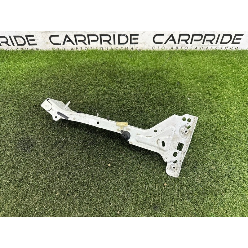 Крепление крыла (кузов и элементы) AUDI A4 B9 2017 2.0 TFSI 8W0821136C