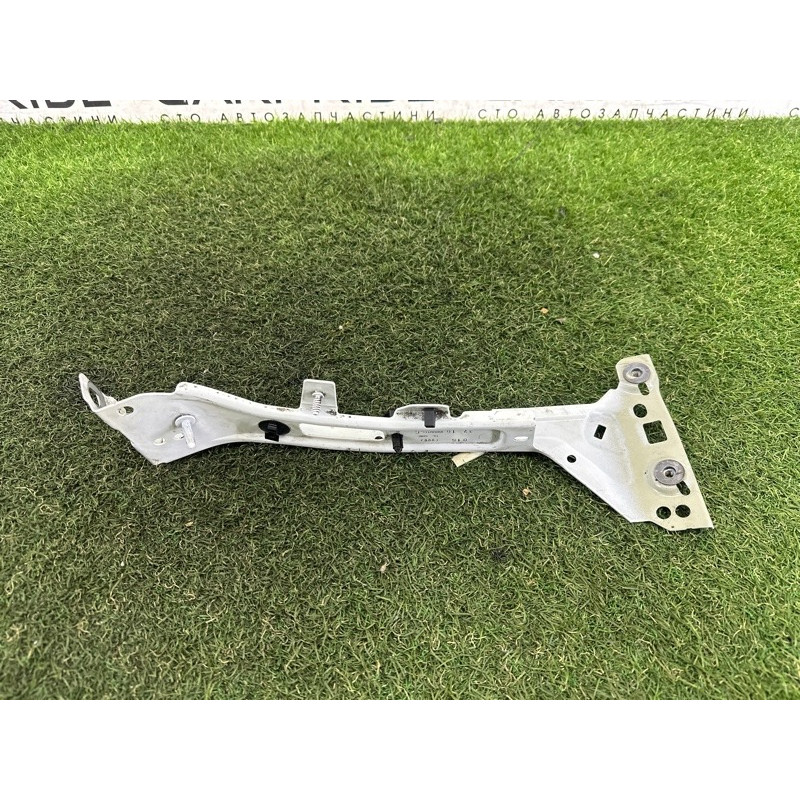 Крепление крыла (кузов и элементы) AUDI A4 B9 2017 2.0 TFSI 8W0821136C