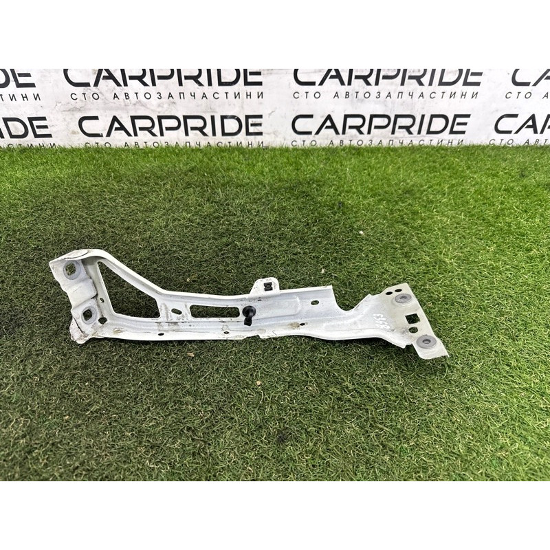 Крепление крыла (кузов и элементы) AUDI A4 B9 2017 2.0 TFSI 8W0821135C