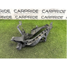 Кронштейн фары