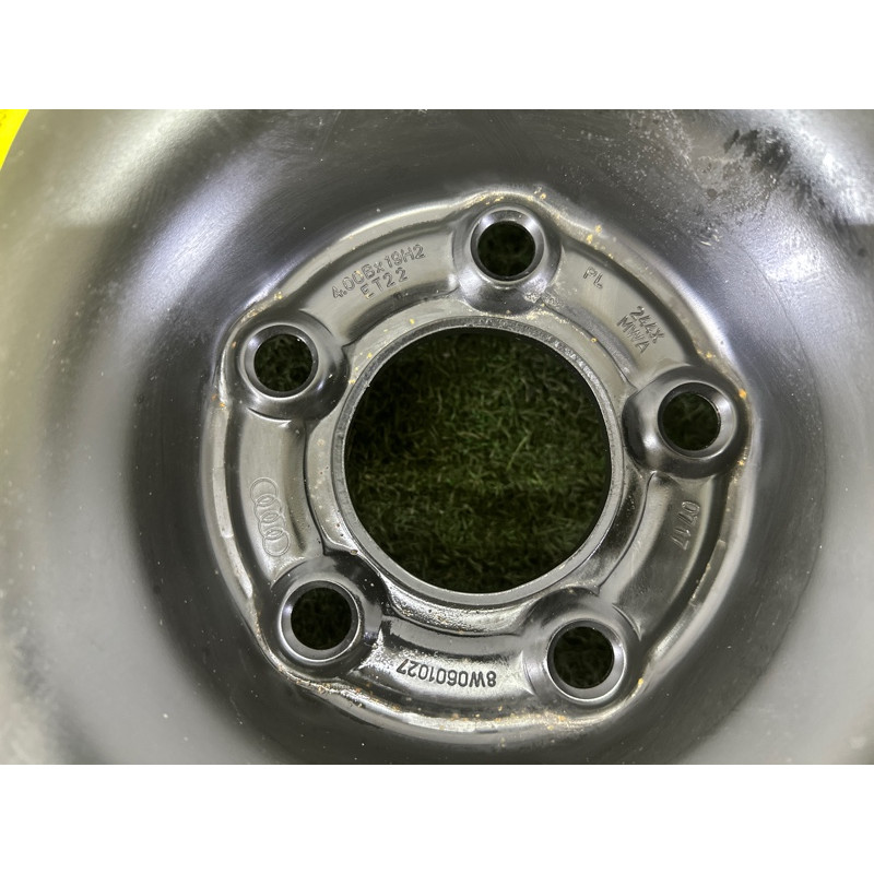 Запасное колесо (аксессуары) AUDI A4 B9 2017 2.0 TFSI 8W0601027B