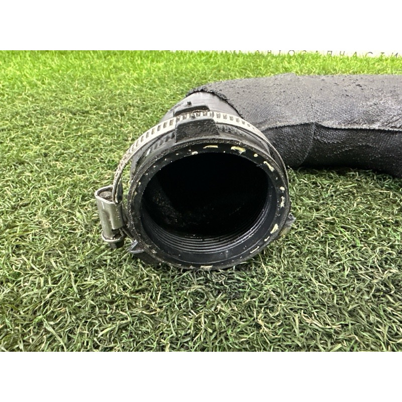 Патрубок интеркулера (двигатель и элементы) AUDI A4 B8 2013 2.0 TFSI 8K0145738M