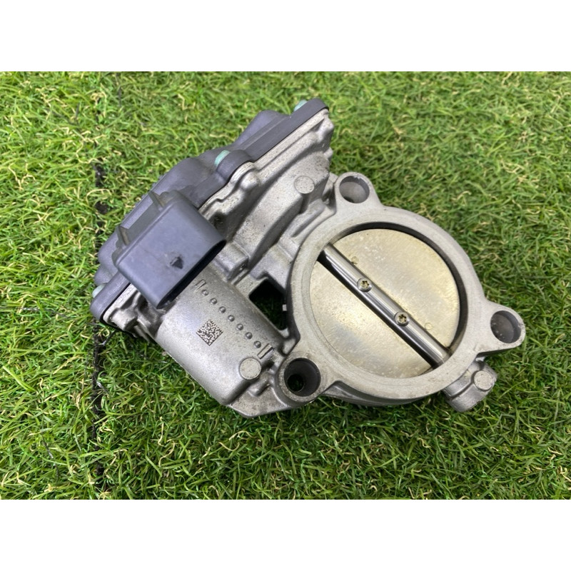 Дроссельная заслонка (электрика двигателя) BMW X1 F48 2016 2.0 B46B20 13547619008