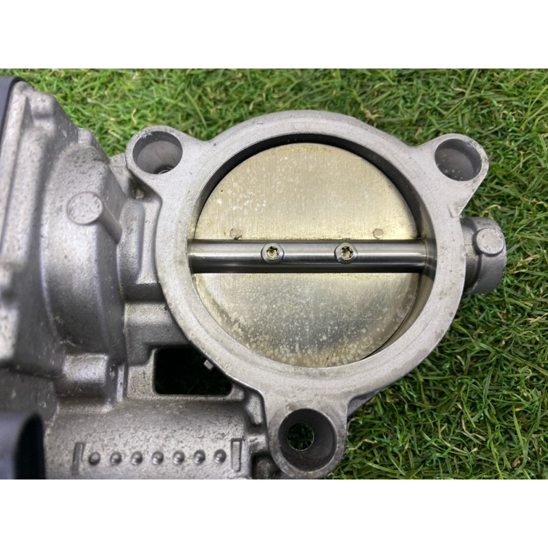 Дроссельная заслонка (электрика двигателя) BMW X1 F48 2016 2.0 B46B20 13547619008