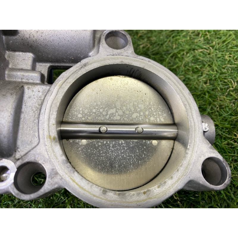 Дроссельная заслонка (электрика двигателя) BMW X1 F48 2016 2.0 B46B20 13547619008