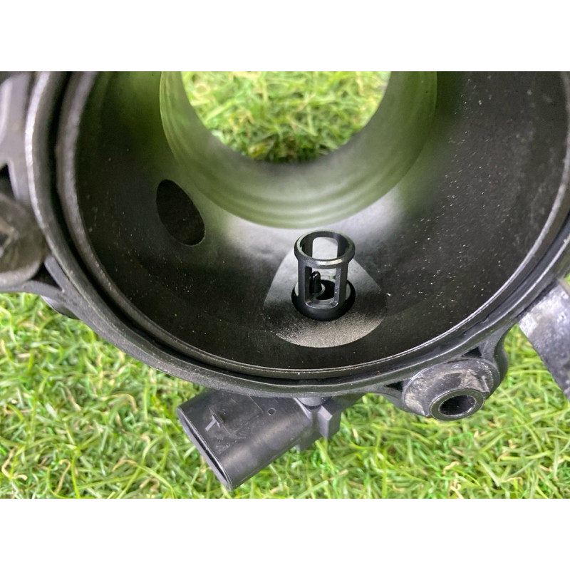 Фланец дроссельной заслонки (электрика двигателя) BMW X1 F48 2016 2.0 B46B20 11617619272