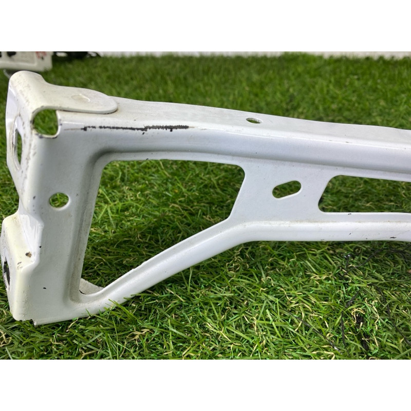 Крепление крыла (кузов и элементы) AUDI A4 B9 2017 2.0 TFSI 8W0821135C