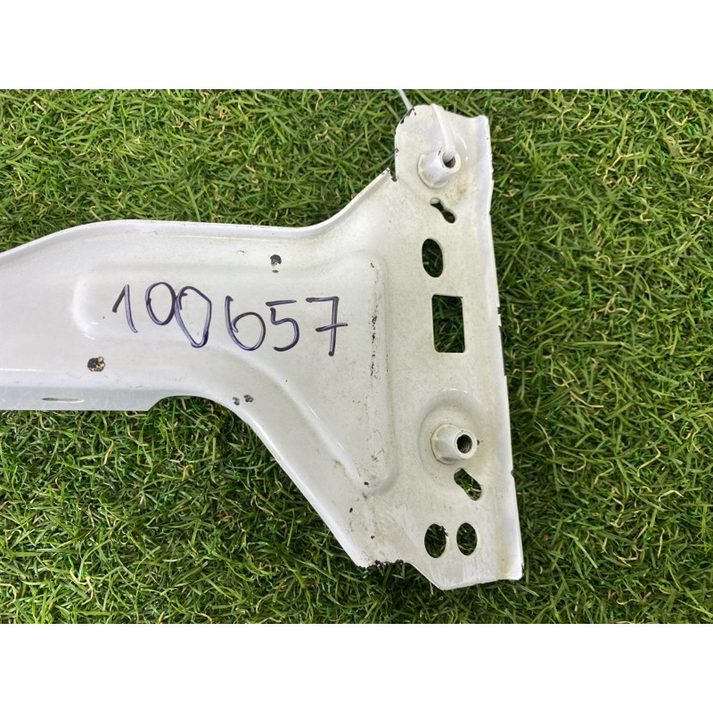 Крепление крыла (кузов и элементы) AUDI A4 B9 2017 2.0 TFSI 8W0821135C