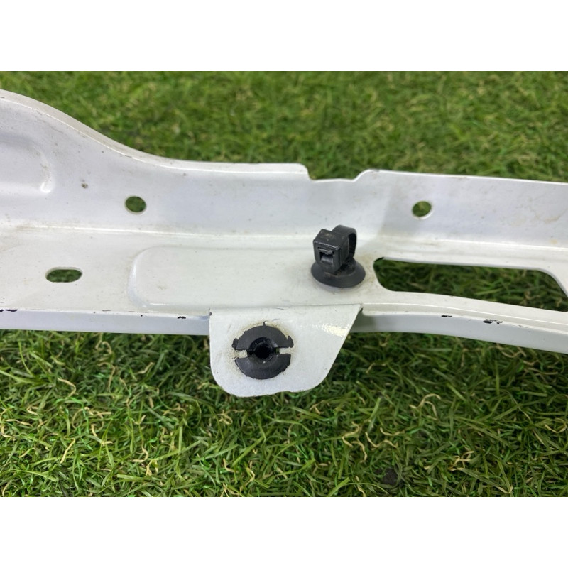 Крепление крыла (кузов и элементы) AUDI A4 B9 2017 2.0 TFSI 8W0821135C