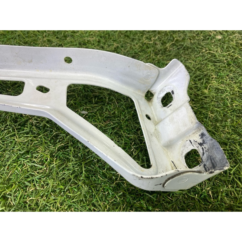 Крепление крыла (кузов и элементы) AUDI A4 B9 2017 2.0 TFSI 8W0821135C