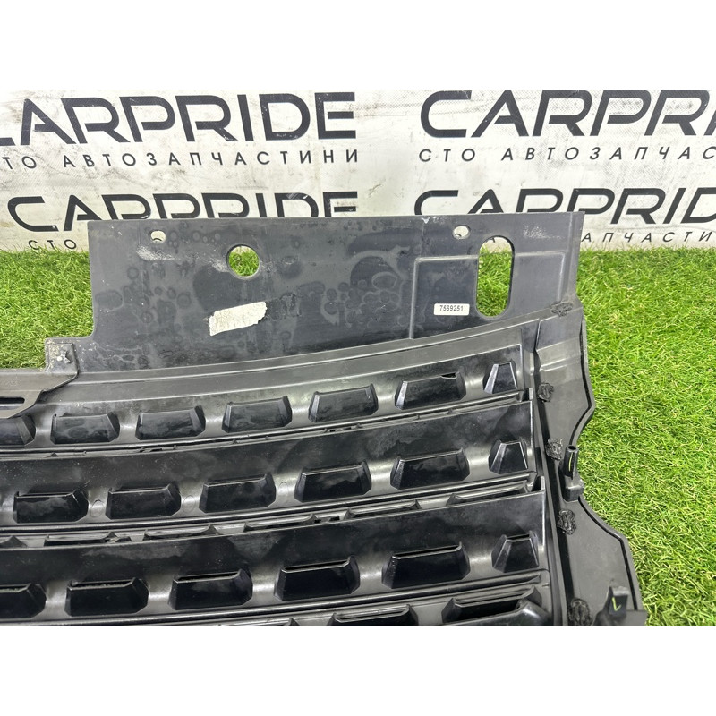 Решетка радиатора (наружные элементы кузова) LAND ROVER Range Rover L405 2016 5.0 LR077427